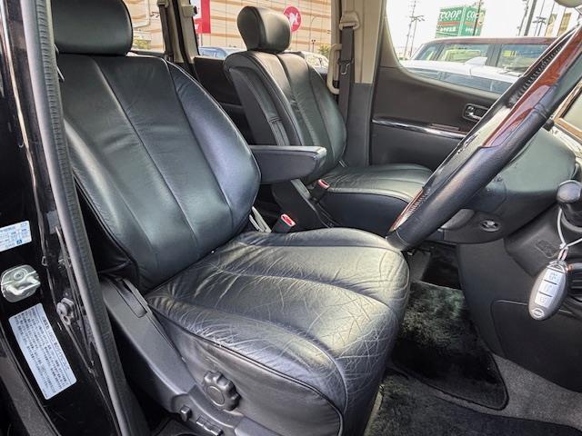 エルグランド 250ハイウェイスター ブラックレザーED HDDナビ・ワンセグTV/CD/DVD/AUX/FM/AM・ステアリングリモコン・フォグランプ・バックカメラ(16枚目)