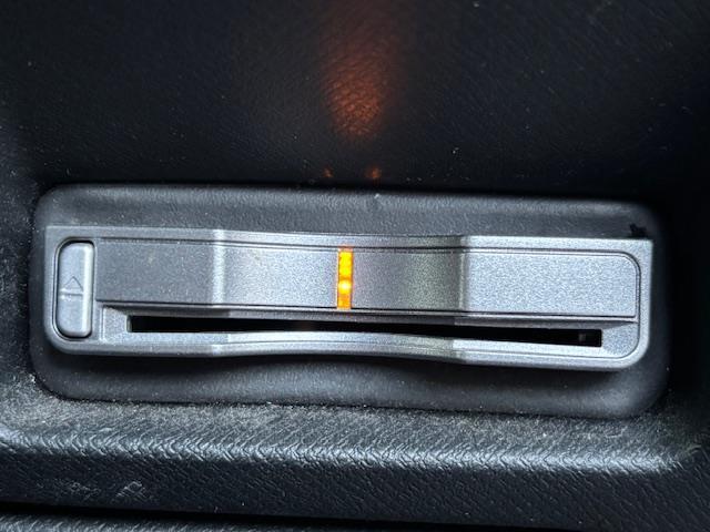 ステップワゴンスパーダ Z クールスピリット 純正SDナビ・フルセグTV・CD/FM/AM/SD/USB・レーダー探知機・ドラレコ・バックカメラ・ETC・両側パワースライド・フォグランプ・ドアバイザー(12枚目)