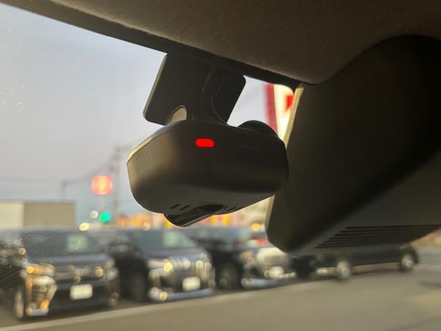 ムーヴキャンバス Ｇメイクアップ　ＳＡＩＩＩ　両側パワースライドドアワンオーナー衝突軽減装置横滑り防止機能アイドリングストップオートライトオートマチックハイビーム（5枚目）