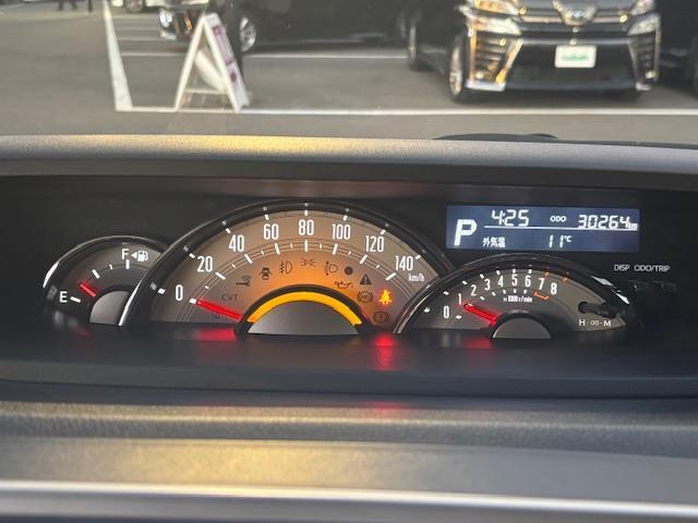 ムーヴキャンバス Ｇメイクアップ　ＳＡＩＩＩ　両側パワースライドドアワンオーナー衝突軽減装置横滑り防止機能アイドリングストップオートライトオートマチックハイビーム（6枚目）