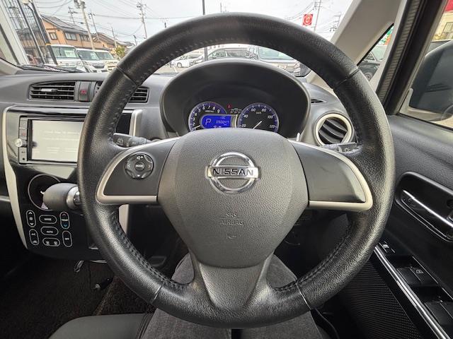 デイズ ハイウェイスター　Ｘ　純正ナビ・Ｐスタート・パワーステアリング・パワーウィンドウ・ドラレコ・ステアリングリモコン・Ａストップ・電格ミラー・横滑り防止・衝突軽減・ＡＢＳ・ＬＥＤライト・ドアバイザー・純正フロアマット（8枚目）