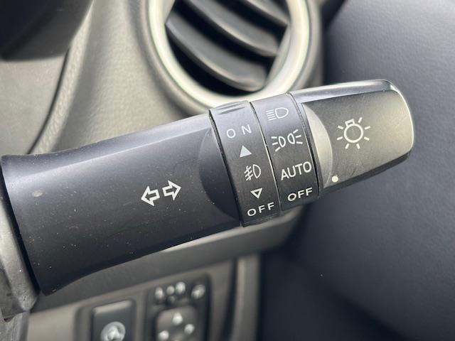 デイズ ハイウェイスター　Ｘ　純正ナビ・Ｐスタート・パワーステアリング・パワーウィンドウ・ドラレコ・ステアリングリモコン・Ａストップ・電格ミラー・横滑り防止・衝突軽減・ＡＢＳ・ＬＥＤライト・ドアバイザー・純正フロアマット（9枚目）