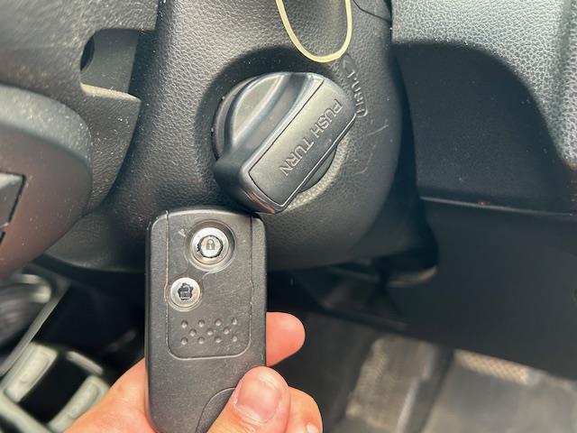 フィットシャトルハイブリッド ハイブリッド・スマートセレクション　ファインライン　ＡＭ／ＦＭ・ＣＤ／ＤＶＤ・アイドリングストップ横滑り防止機能シートヒーター（7枚目）