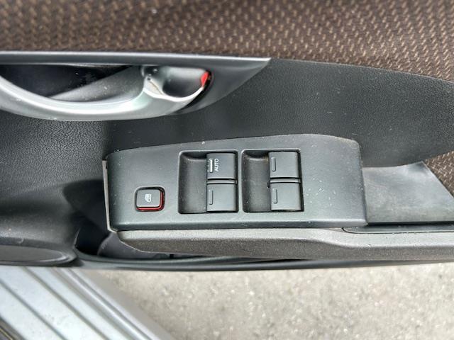 フィットシャトルハイブリッド ハイブリッド・スマートセレクション　ファインライン　ＡＭ／ＦＭ・ＣＤ／ＤＶＤ・アイドリングストップ横滑り防止機能シートヒーター（10枚目）