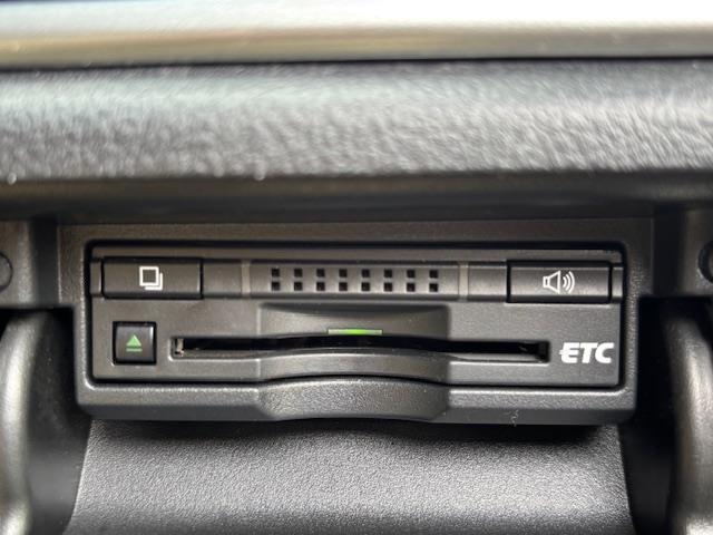 クラウンマジェスタ Ｆバージョン　ビルトインＥＴＣ・クルーズコントロール・バックカメラ・ドライブレコーダー・セキュリティアラートシステム・前席パワーシート・前席シートヒーター・シートメモリー・ヘッドライトウォッシャー・純正ＡＷ（17枚目）