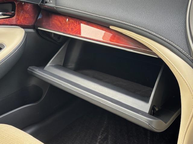 クラウンマジェスタ Ｆバージョン　ビルトインＥＴＣ・クルーズコントロール・バックカメラ・ドライブレコーダー・セキュリティアラートシステム・前席パワーシート・前席シートヒーター・シートメモリー・ヘッドライトウォッシャー・純正ＡＷ（21枚目）