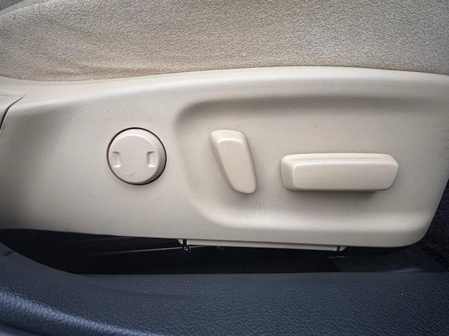 クラウンマジェスタ Ｆバージョン　ビルトインＥＴＣ・クルーズコントロール・バックカメラ・ドライブレコーダー・セキュリティアラートシステム・前席パワーシート・前席シートヒーター・シートメモリー・ヘッドライトウォッシャー・純正ＡＷ（23枚目）