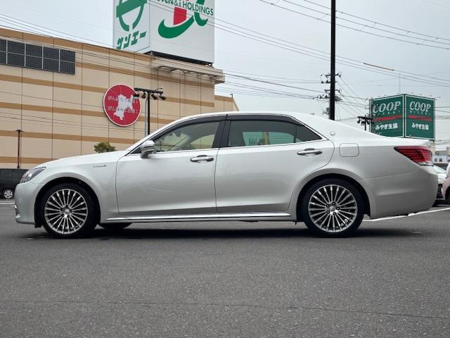 クラウンマジェスタ Ｆバージョン　ビルトインＥＴＣ・クルーズコントロール・バックカメラ・ドライブレコーダー・セキュリティアラートシステム・前席パワーシート・前席シートヒーター・シートメモリー・ヘッドライトウォッシャー・純正ＡＷ（35枚目）