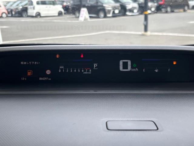 ステップワゴンスパーダ スパーダ ホンダセンシング バックカメラ・両側パワースライドドア・ホンダセンシング・ビルトインETC・わくわくゲート・衝突軽減システム・デュアルエアコン・電動格納ミラー・純正フロアマット・ドアバイザー・補助ミラー・ETC(6枚目)