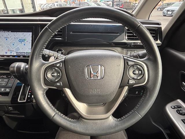 ステップワゴンスパーダ スパーダ ホンダセンシング バックカメラ・両側パワースライドドア・ホンダセンシング・ビルトインETC・わくわくゲート・衝突軽減システム・デュアルエアコン・電動格納ミラー・純正フロアマット・ドアバイザー・補助ミラー・ETC(7枚目)