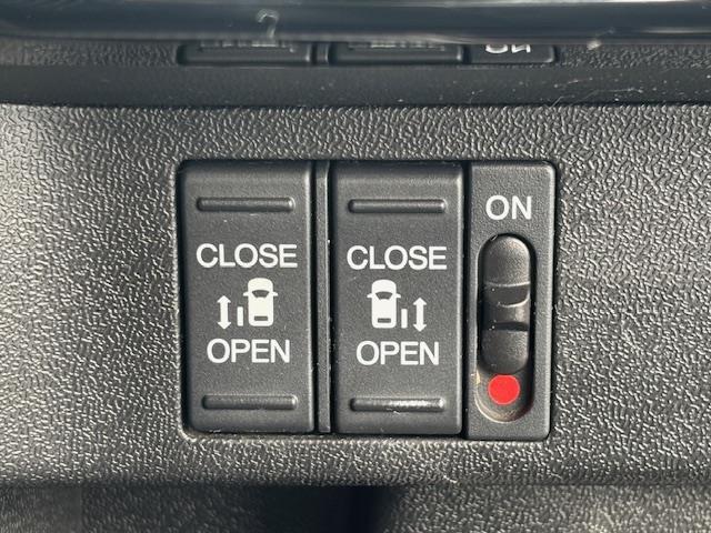 ステップワゴンスパーダ スパーダ ホンダセンシング バックカメラ・両側パワースライドドア・ホンダセンシング・ビルトインETC・わくわくゲート・衝突軽減システム・デュアルエアコン・電動格納ミラー・純正フロアマット・ドアバイザー・補助ミラー・ETC(13枚目)