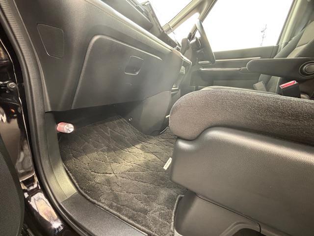 ステップワゴンスパーダ スパーダ ホンダセンシング バックカメラ・両側パワースライドドア・ホンダセンシング・ビルトインETC・わくわくゲート・衝突軽減システム・デュアルエアコン・電動格納ミラー・純正フロアマット・ドアバイザー・補助ミラー・ETC(25枚目)