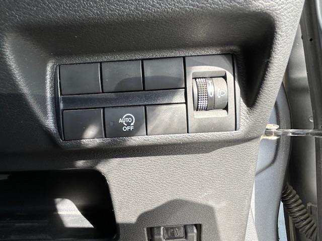 ｅＫクロス Ｔ　追従式クルーズコントロールドライブレコーダー前後シートヒーターアラウンドビューモニター横滑り防止機能踏み間違い防止システム（8枚目）