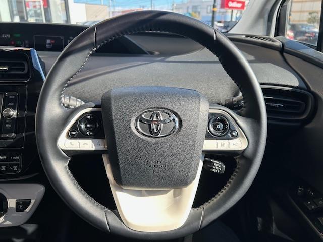 プリウス Ｓセーフティプラス　ＳＤナビ・フルセグＴＶ／ＣＤ／ＤＶＤ／Ｂｌｕｅｔｏｏｔｈ・Ｂカメラ・ドラレコ・ＥＴＣ・追従クルコン・純正フロアマット・Ｓヒーター・衝突軽減・横滑り防止・ＬＥＤ・Ｃセンサー・純正ＡＷ（7枚目）