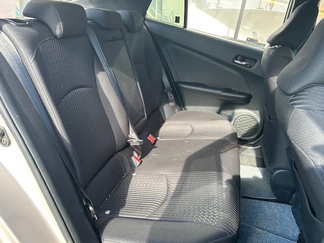 プリウス Ｓセーフティプラス　ＳＤナビ・フルセグＴＶ／ＣＤ／ＤＶＤ／Ｂｌｕｅｔｏｏｔｈ・Ｂカメラ・ドラレコ・ＥＴＣ・追従クルコン・純正フロアマット・Ｓヒーター・衝突軽減・横滑り防止・ＬＥＤ・Ｃセンサー・純正ＡＷ（22枚目）