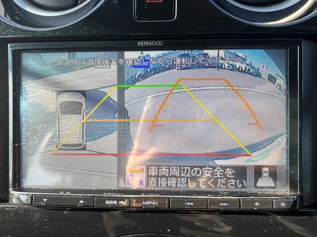 ノート メダリスト エマージェンシーブレーキパッケージ 社外ナビ・フルセグTV/Bluetooth/DVD/CD/FM/AM・Cセンサー・フォグランプ・アルミ付きスタットレスタイヤ・レーンキープ・横滑り防止・アイドリング・Pスタート・スマートキー・Aライト(4枚目)