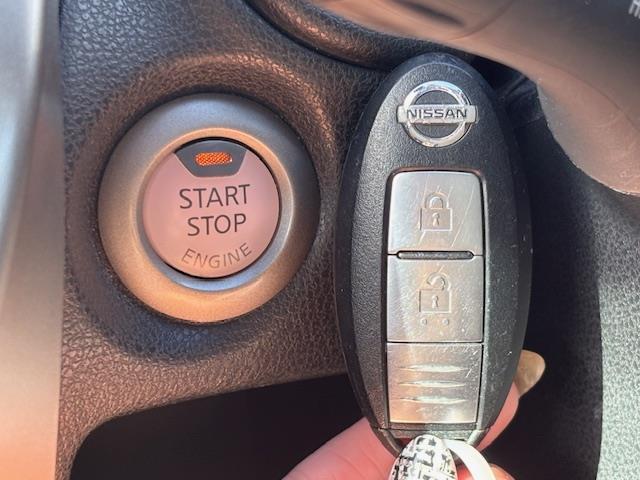 ノート メダリスト エマージェンシーブレーキパッケージ 社外ナビ・フルセグTV/Bluetooth/DVD/CD/FM/AM・Cセンサー・フォグランプ・アルミ付きスタットレスタイヤ・レーンキープ・横滑り防止・アイドリング・Pスタート・スマートキー・Aライト(15枚目)