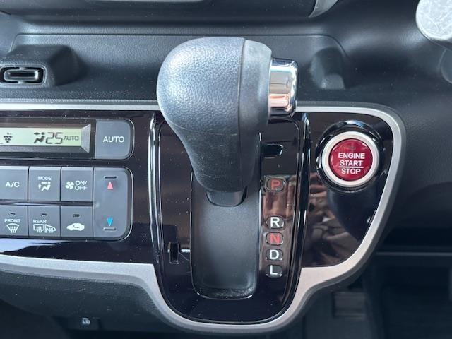 Ｎ－ＢＯＸ Ｇ　ＳＳパッケージ　１オーナー・純正ナビ・フルセグＴＶ／Ｂｌｕｅｔｏｏｔｈ／ＵＳＢ／ＤＶＤ／ＣＤ／ＦＭ／ＡＭ・両側Ｐスラ・横滑り防止・Ｓヒーター・Ｐスタート・スマートキー・Ａライト・Ｂカメラ・アイドリング・ＬＥＤ（6枚目）
