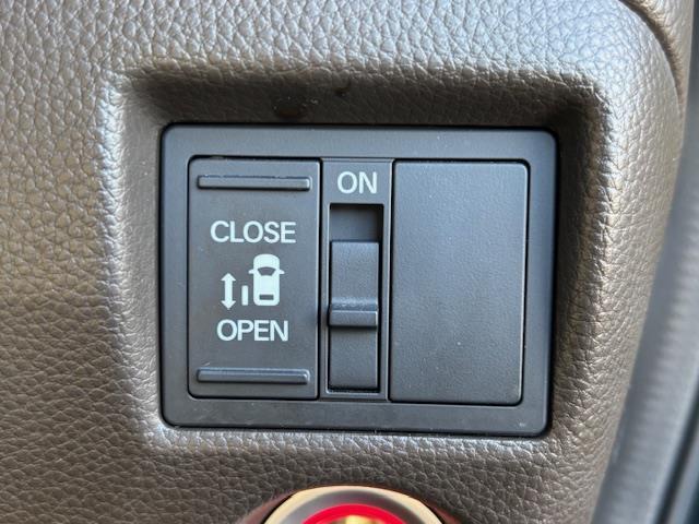 Ｎ－ＢＯＸ ＥＸ　・クルーズコントロール・ビルトインＥＴＣ・横滑り防止装置・車線逸脱警報・衝突軽減ブレーキ・純正フロアマット・ＤＶＤ／ＣＤ・ＦＭ／ＡＭ・ＴＶ・ｉＰａｄ・ＳＤ・ＵＳＢ・ＢＴ（20枚目）