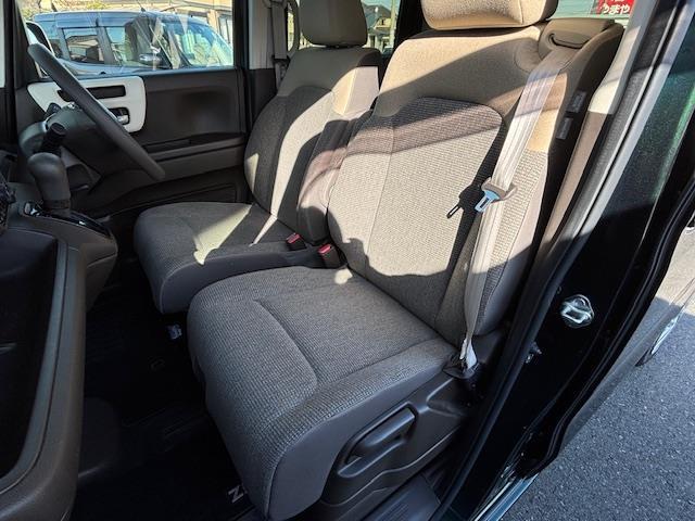 Ｎ－ＢＯＸ ＥＸ　・クルーズコントロール・ビルトインＥＴＣ・横滑り防止装置・車線逸脱警報・衝突軽減ブレーキ・純正フロアマット・ＤＶＤ／ＣＤ・ＦＭ／ＡＭ・ＴＶ・ｉＰａｄ・ＳＤ・ＵＳＢ・ＢＴ（25枚目）