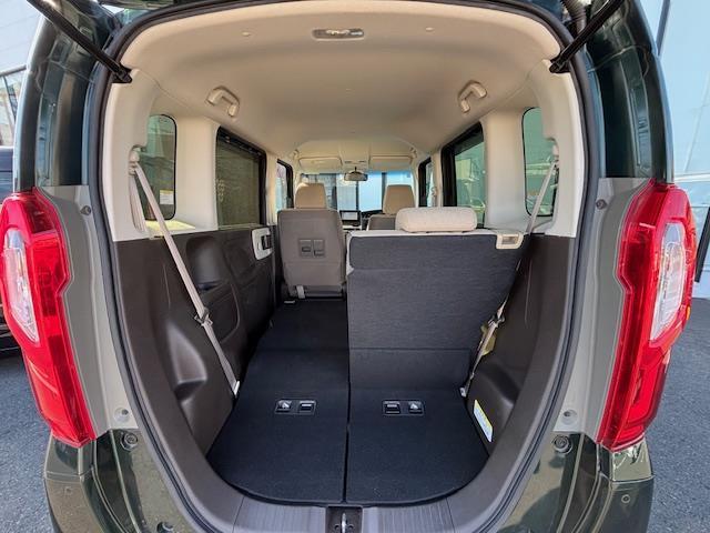 Ｎ－ＢＯＸ ＥＸ　・クルーズコントロール・ビルトインＥＴＣ・横滑り防止装置・車線逸脱警報・衝突軽減ブレーキ・純正フロアマット・ＤＶＤ／ＣＤ・ＦＭ／ＡＭ・ＴＶ・ｉＰａｄ・ＳＤ・ＵＳＢ・ＢＴ（29枚目）