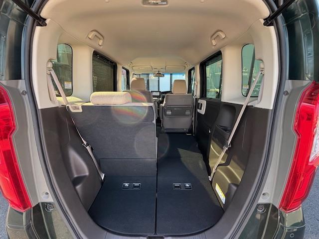 Ｎ－ＢＯＸ ＥＸ　・クルーズコントロール・ビルトインＥＴＣ・横滑り防止装置・車線逸脱警報・衝突軽減ブレーキ・純正フロアマット・ＤＶＤ／ＣＤ・ＦＭ／ＡＭ・ＴＶ・ｉＰａｄ・ＳＤ・ＵＳＢ・ＢＴ（30枚目）