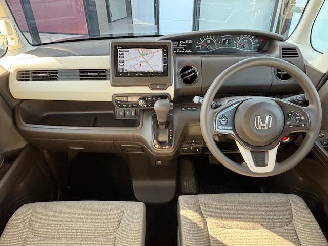 Ｎ－ＢＯＸ ＥＸ　・クルーズコントロール・ビルトインＥＴＣ・横滑り防止装置・車線逸脱警報・衝突軽減ブレーキ・純正フロアマット・ＤＶＤ／ＣＤ・ＦＭ／ＡＭ・ＴＶ・ｉＰａｄ・ＳＤ・ＵＳＢ・ＢＴ（42枚目）