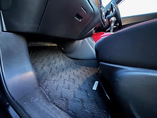 ジューク 15RS タイプV ドラレコ前後 純ナビ フルセグ BT Bカメラ Aライト Pスタート スマートキー 横滑り防止 フォグランプ 純正アルミホイール ウインカーミラー ドアバイザー ヘッドライトレベライザー(24枚目)