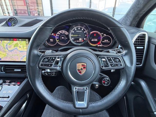 カイエン ターボS E-ハイブリッド 純正オービスレーダー純正フロアマットパノラミックサンルーフ追従式クルーズコントロールパドルシフトETC2.0レザーシート(22枚目)