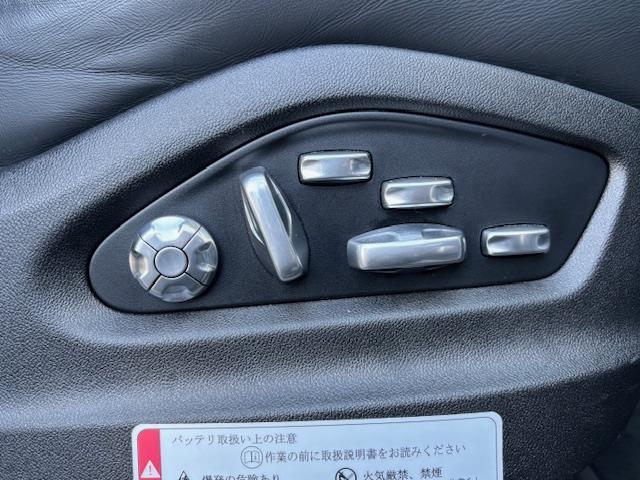 カイエン ターボS E-ハイブリッド 純正オービスレーダー純正フロアマットパノラミックサンルーフ追従式クルーズコントロールパドルシフトETC2.0レザーシート(25枚目)