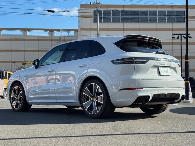 カイエン ターボS E-ハイブリッド 純正オービスレーダー純正フロアマットパノラミックサンルーフ追従式クルーズコントロールパドルシフトETC2.0レザーシート(43枚目)