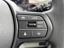 ベースグレード　ワンオーナー　追従型クルコン　Ｂカメラ　衝突軽減　レーンキープ　横滑り防止　電動パーキング　Ｂホールド　アイドリング　Ａライト　Ａハイビーム　ドラレコ前後　ＥＴＣ　シートヒーター　フルセグ　ＢＴ（11枚目）