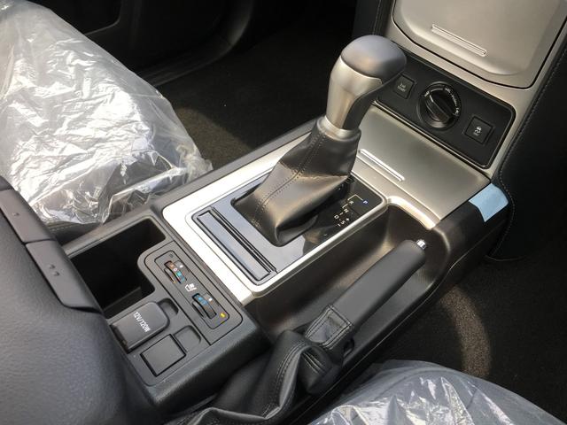 TXLパッケージ 4WD 登録済未使用車 寒冷地仕様 SR(17枚目)