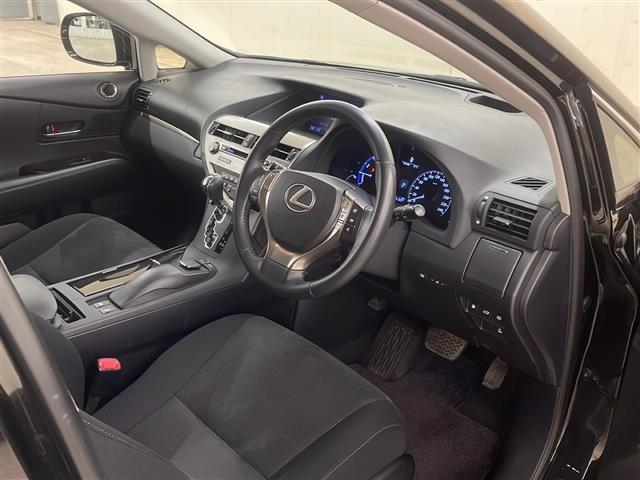 ＲＸ ＲＸ４５０ｈ　純正メーカーフルセグナビ（ＣＤ／ＨＤＤ／ＢＴ／ＡＭ／ＦＭ／ＵＳＢ／ＡＵＸ）／純正１９インチアルミホイール／オートライト／フォグライト／クルーズコントロール追従無し／ステアリングリモコン（9枚目）