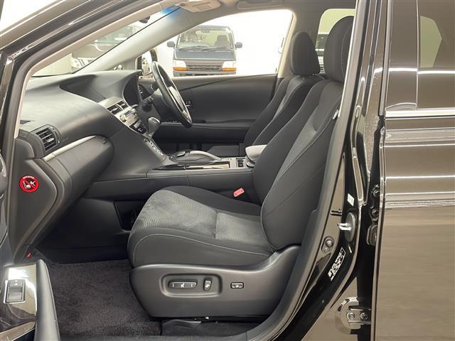 ＲＸ ＲＸ４５０ｈ　純正メーカーフルセグナビ（ＣＤ／ＨＤＤ／ＢＴ／ＡＭ／ＦＭ／ＵＳＢ／ＡＵＸ）／純正１９インチアルミホイール／オートライト／フォグライト／クルーズコントロール追従無し／ステアリングリモコン（12枚目）