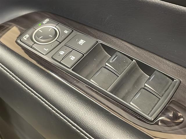 ＲＸ ＲＸ４５０ｈ　純正メーカーフルセグナビ（ＣＤ／ＨＤＤ／ＢＴ／ＡＭ／ＦＭ／ＵＳＢ／ＡＵＸ）／純正１９インチアルミホイール／オートライト／フォグライト／クルーズコントロール追従無し／ステアリングリモコン（27枚目）