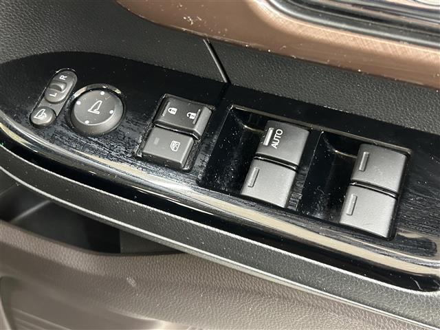 Ｎ－ＢＯＸ Ｇ・Ｌターボホンダセンシングカッパーブラウンスタイル　４ＷＤ・ドアバイザー・電動格納ミラー・ウインカーミラー・両側パワースライドドア・２トーン塗装・社外ナビ（ＤＶＤ＆ＣＤ＆ＢＴ＆フルセグ）・ＥＴＣ・追従走行式クルーズコントロール（24枚目）