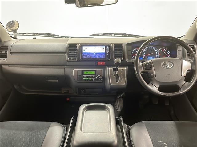 ハイエースバン スーパーＧＬ　ダークプライム　４ＷＤ／社外ナビ／ＣＤ／ＤＶＤ／ＢＴ／ＳＤ／ラジオ／フルセグ／オートライト／フォグライト／オートエアコン／ステアリングスイッチ／リアヒーター／プッシュスタート／電動格納ミラー／ＥＴＣ（42枚目）