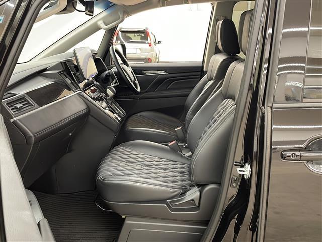 デリカD:5 ブラックエディション ALPINEディスプレイオーディオ(BT/HDMI/USB/AM/FM)/クルーズコントロール追従あり/衝突軽減ブレーキ/オートライト/パドルシフト/アイドリングストップ/ブレーキホー(13枚目)