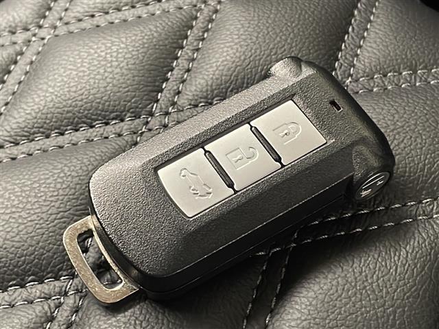 デリカD:5 ブラックエディション ALPINEディスプレイオーディオ(BT/HDMI/USB/AM/FM)/クルーズコントロール追従あり/衝突軽減ブレーキ/オートライト/パドルシフト/アイドリングストップ/ブレーキホー(36枚目)