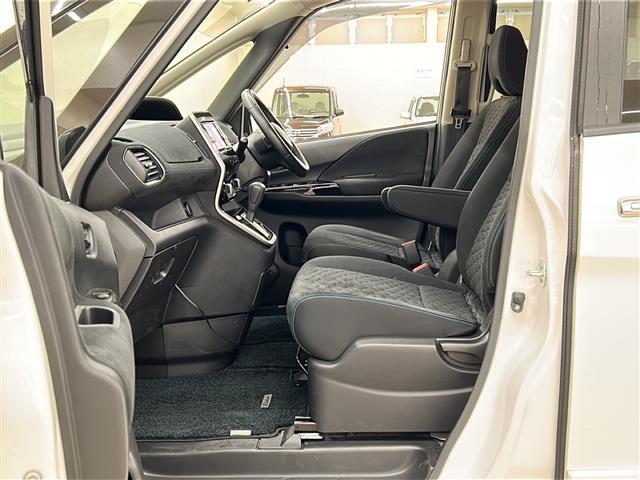 セレナ ライダー ワンオーナー/メモリナビ/フルセグテレビ/バックカメラ/クルーズコントロール/プッシュスタート/両側パワースライドドア/ETC(12枚目)