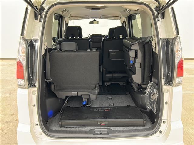 セレナ ライダー ワンオーナー/メモリナビ/フルセグテレビ/バックカメラ/クルーズコントロール/プッシュスタート/両側パワースライドドア/ETC(17枚目)