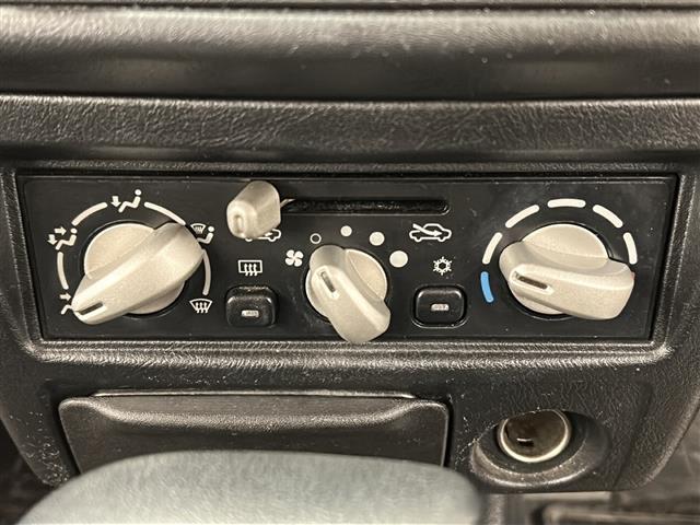 パジェロミニ リミテッドエディションXR ドアバイザー/フォグランプ/ドアバイザー/シートヒーター/トランスファー(27枚目)