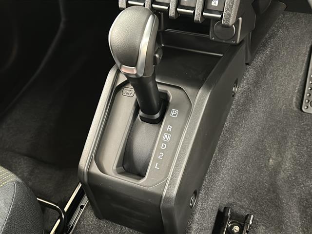 ジムニー XC アイドリングストップ/プッシュスタート/クルーズコントロール/トランスファー(22枚目)