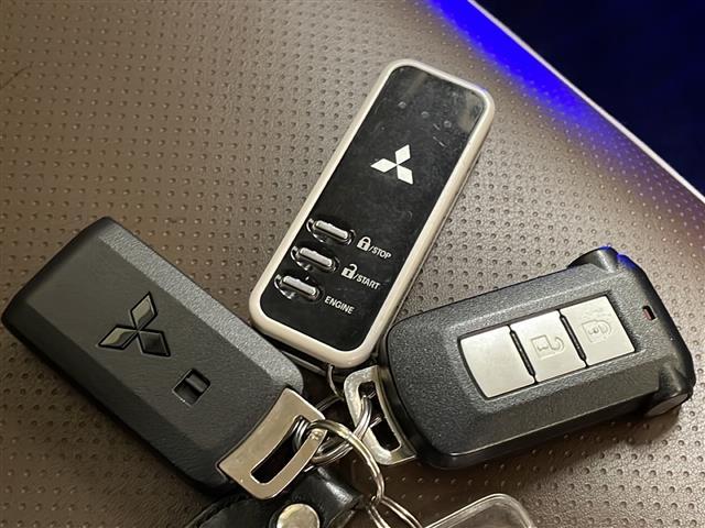 eKスペース G e-アシスト 4WD/社外ナビ/CD/DVD/SD/BT/ラジオ/フルセグ/寒冷地仕様/片側パワースライドドア/衝突被害軽減システム/横滑り防止装置/アイドリングストップ/社外レーダー/オートエアコン/エンスタ(4枚目)