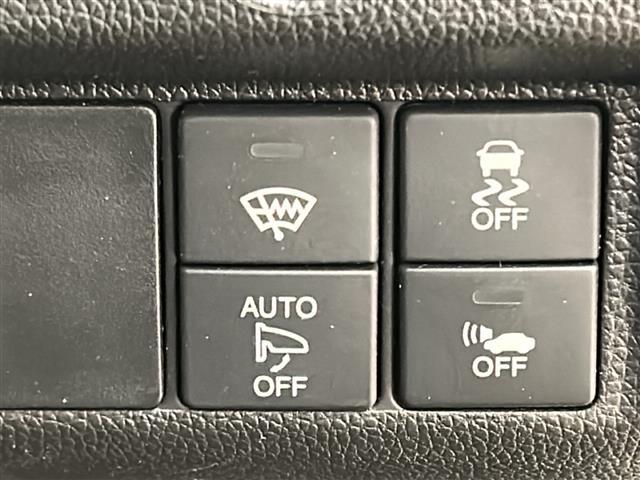 フィットハイブリッド Ｆパッケージ　コンフォートエディション　社外ディスプレイオーディオ／４ＷＤ／バックカメラ／アイドリングストップ／ドアバイザー／プッシュスタート／ＥＴＣ／シートヒータ／エンジンスターター／オートライト（23枚目）