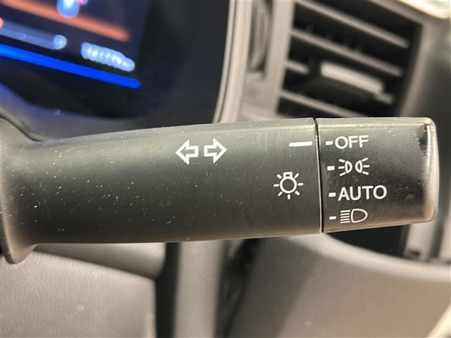 フィットハイブリッド Ｆパッケージ　コンフォートエディション　社外ディスプレイオーディオ／４ＷＤ／バックカメラ／アイドリングストップ／ドアバイザー／プッシュスタート／ＥＴＣ／シートヒータ／エンジンスターター／オートライト（26枚目）