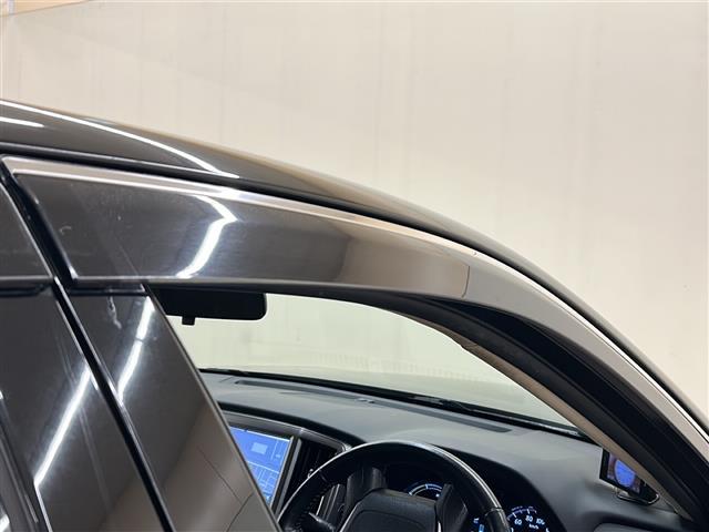 クラウンハイブリッド ロイヤルサルーン 純正HDDナビ/ワンセグテレビ/バックカメラ/クルーズコントロール/ドアバイザー/プッシュスタート/パワーウィンドウ/夏タイヤ付き(35枚目)