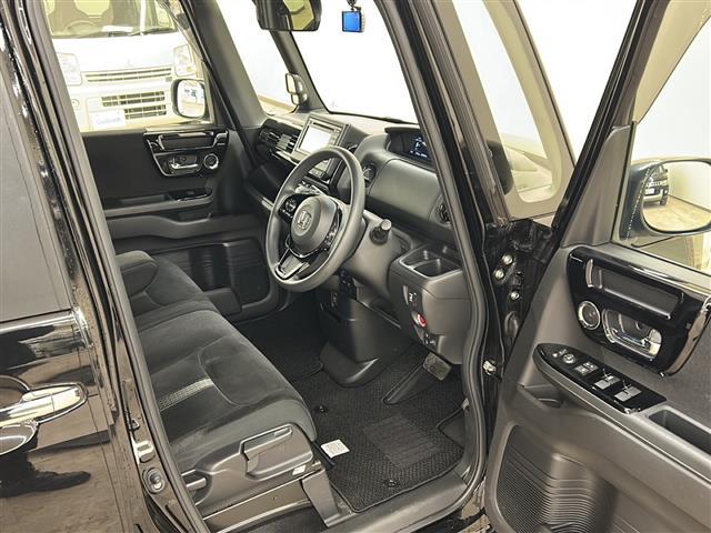 N-BOXカスタム L ワンオーナーメモリナビワンセグテレビバックカメラクルーズコントロールドアバイザープッシュスタートETCドライブレコーダーエンジンスターター4WD片側パワースライドドア(9枚目)