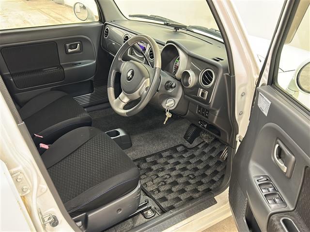 アルトラパン SS 社外カーオーディオ/パワーウィンドウ/ETC/シートヒーター/フォグランプ/バイザー/夏タイヤ付き(9枚目)